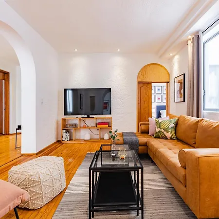 Bright And Secure Condo Near Chapultepec & Museums